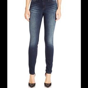 🆕🎉🎉JESSICA SIMPSON SKINNY JEANS🎉